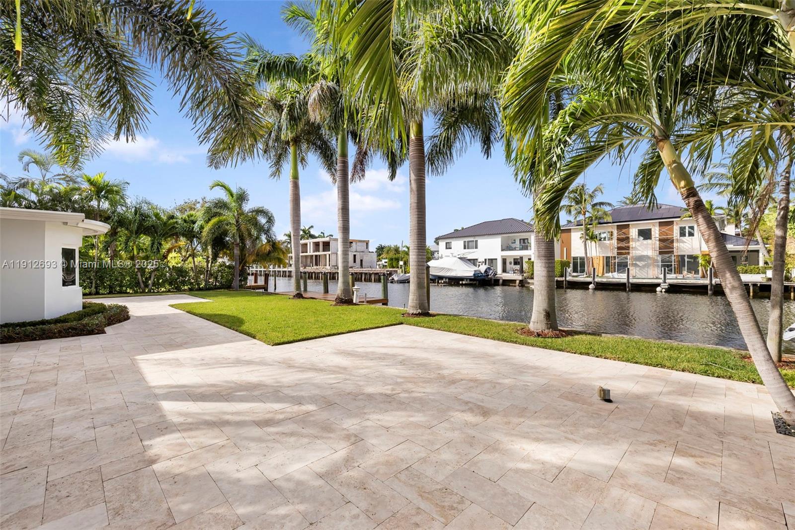 RIVIERA - Residential Lease