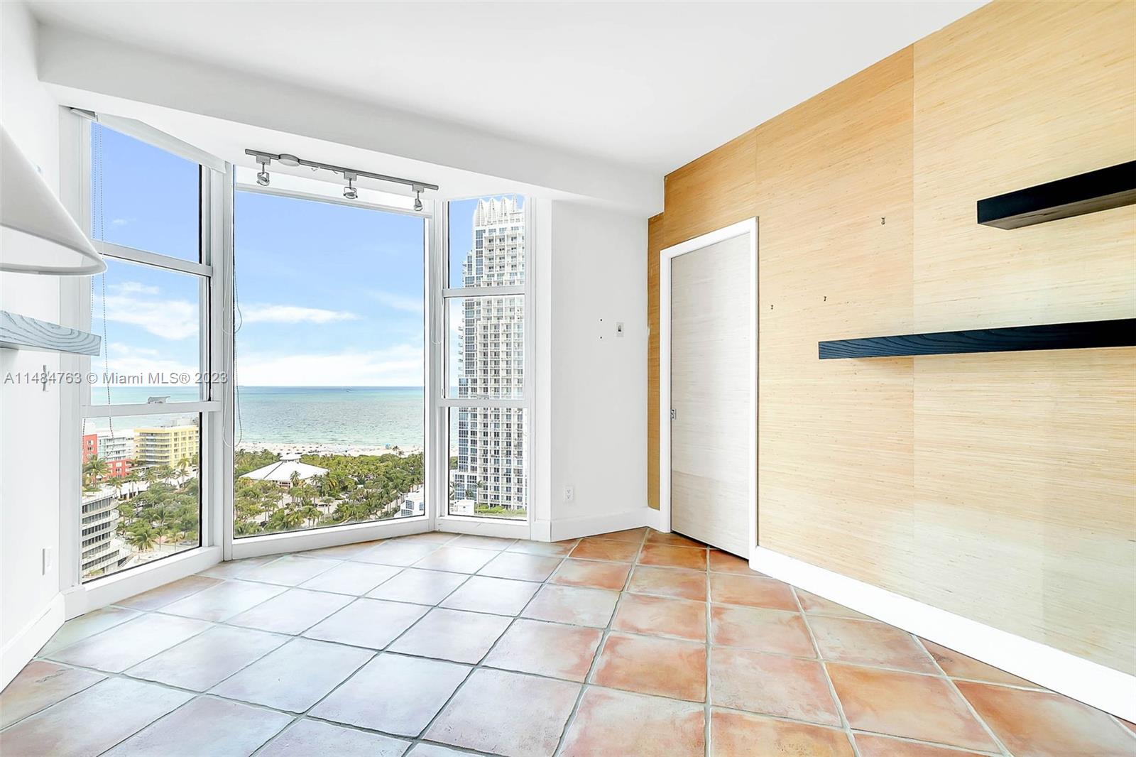 PORTOFINO TOWER CONDO - Residential