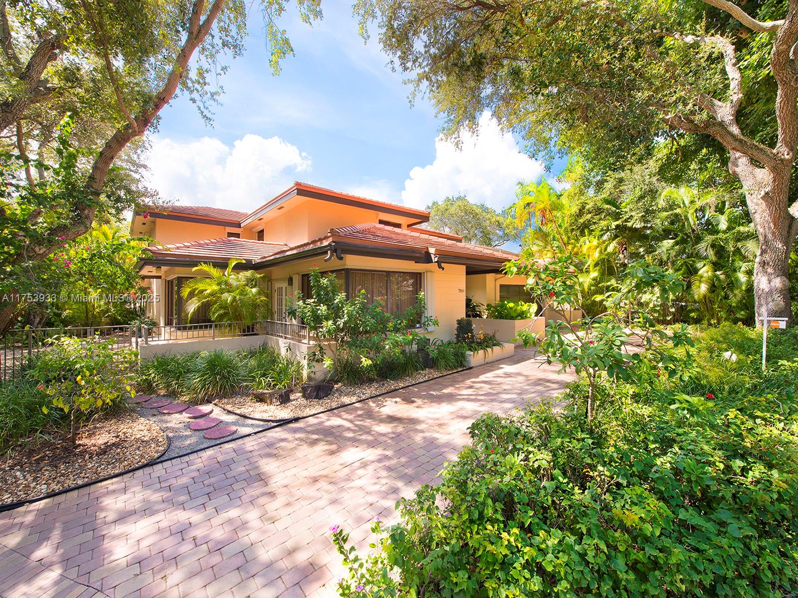 7950 Old Cutler Rd