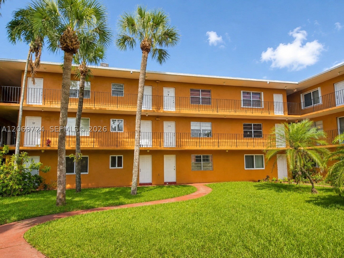 1230 W 54th St 329A