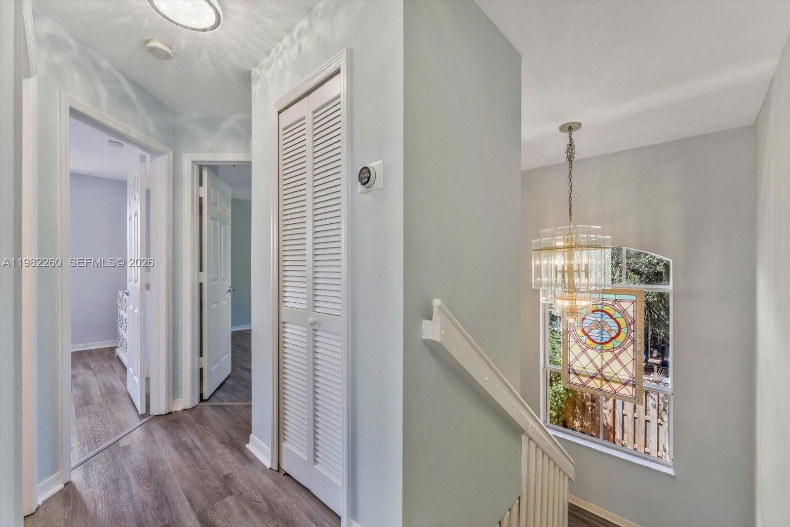 KARENERO FALLS - Residential