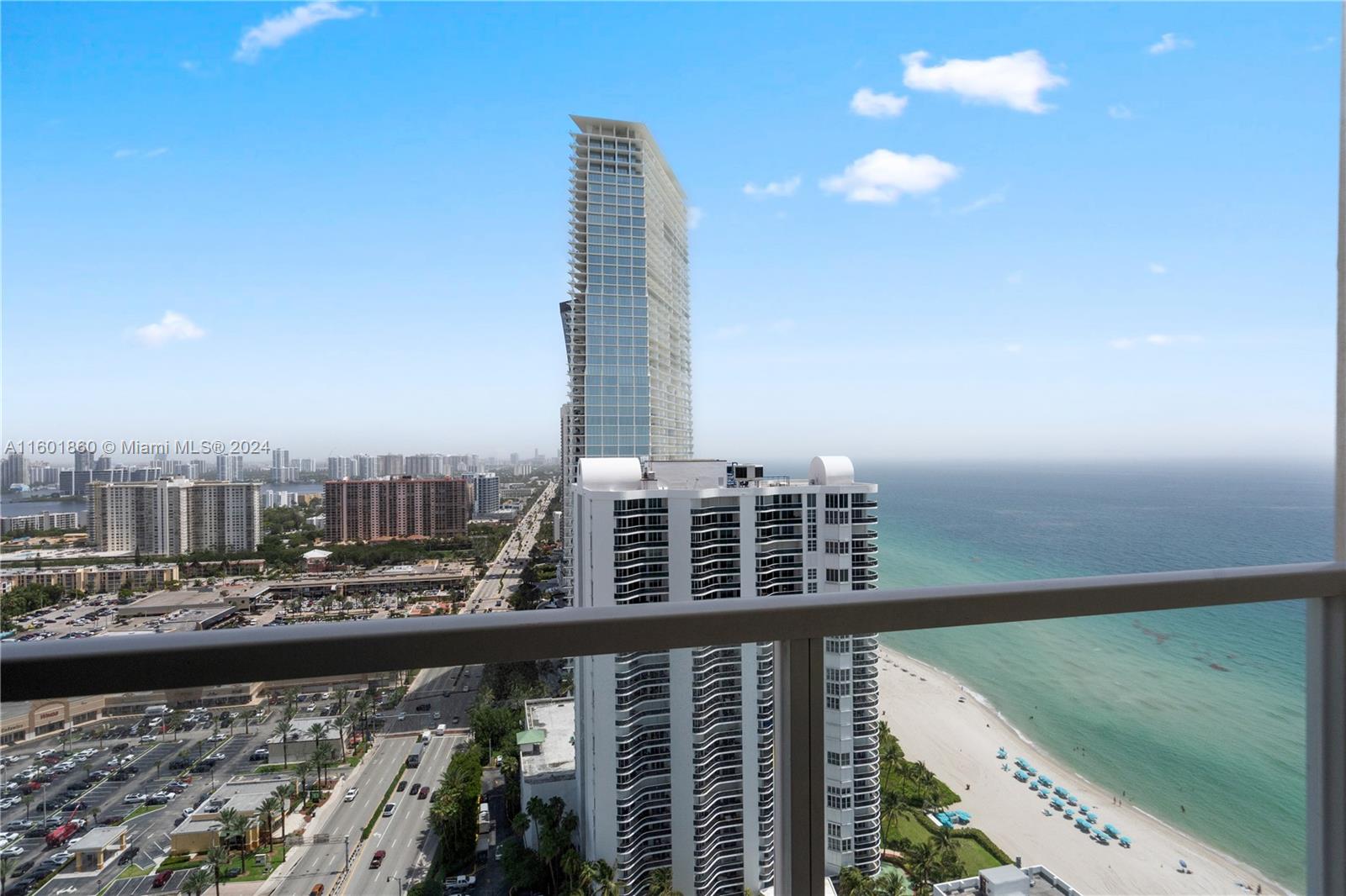 LA PERLA CONDO - Residential Lease