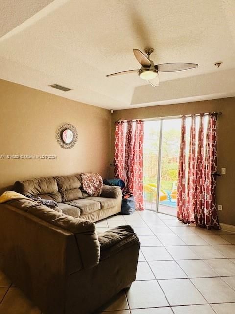 Single Family Residence in Miramar FL 12739 27th St St 4.jpg