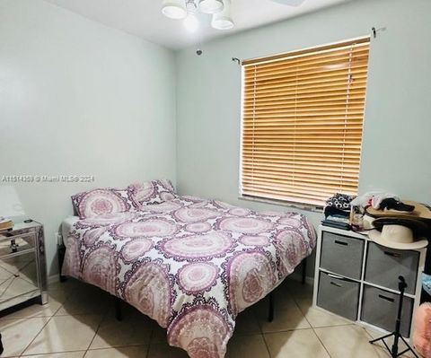 Single Family Residence in Miramar FL 12739 27th St St 10.jpg