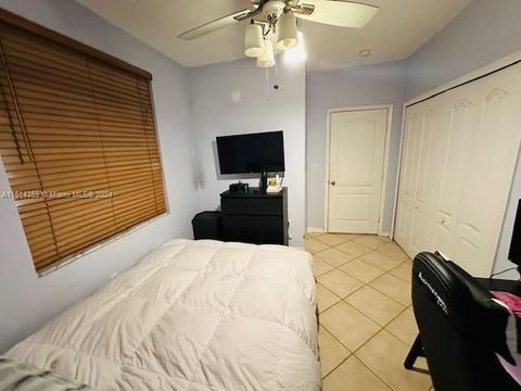 Single Family Residence in Miramar FL 12739 27th St St 12.jpg