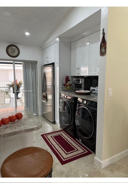 WEST PALM VILLAS III COND - Residential