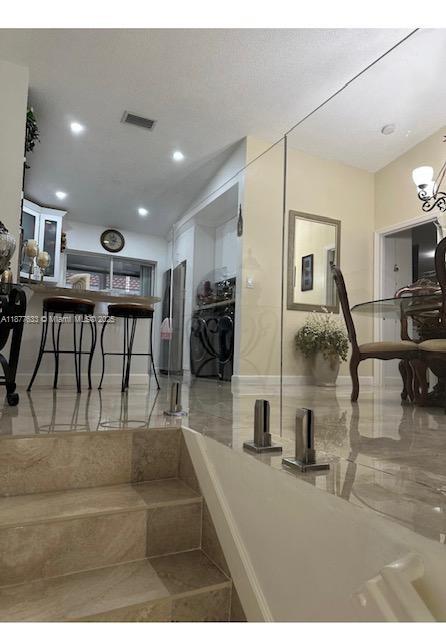 WEST PALM VILLAS III COND - Residential