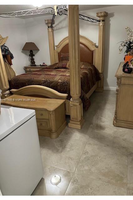 WEST PALM VILLAS III COND - Residential