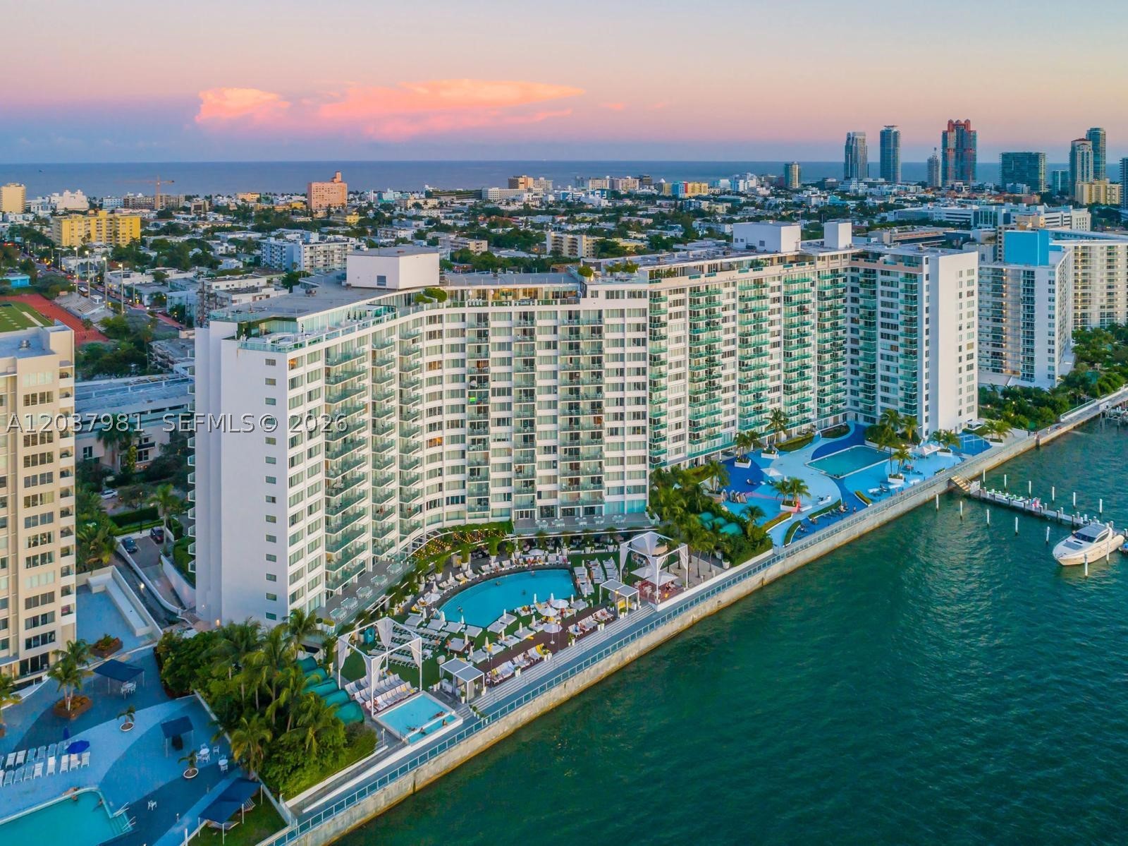 1100 West Ave 1012