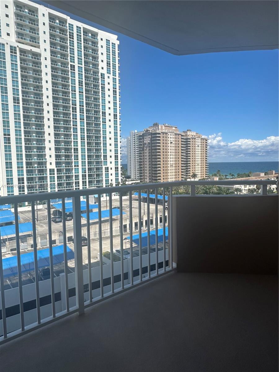 HEMISPHERES CONDO - Residential Lease