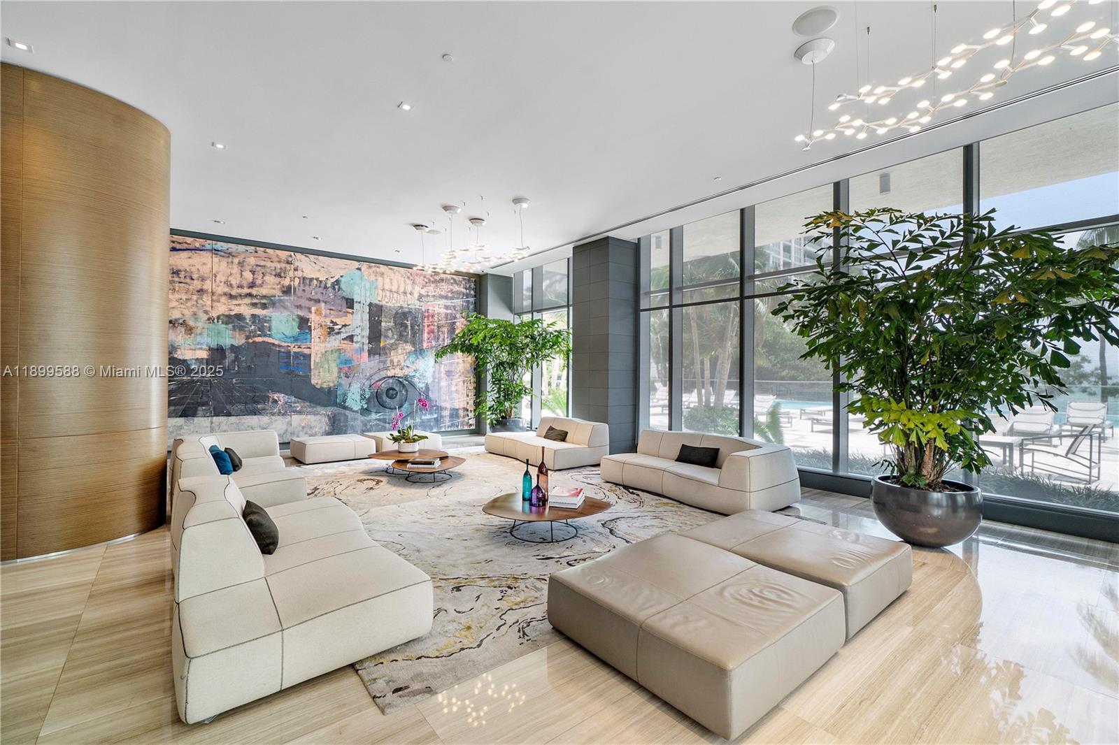 ICON BAY CONDO - Residential Lease