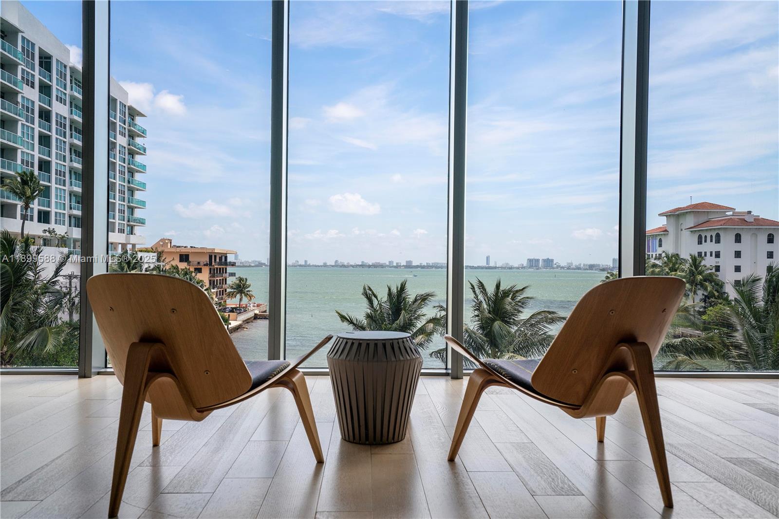 ICON BAY CONDO - Residential Lease