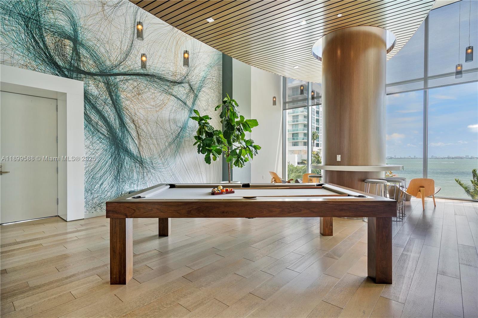 ICON BAY CONDO - Residential Lease