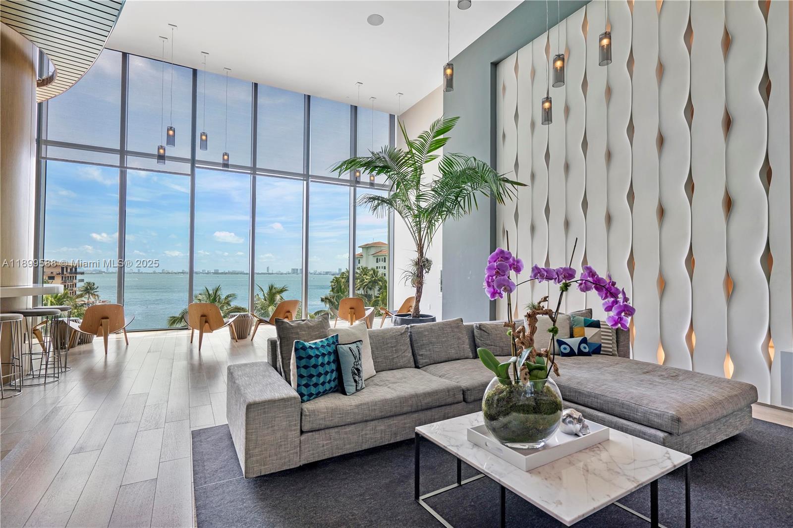 ICON BAY CONDO - Residential Lease