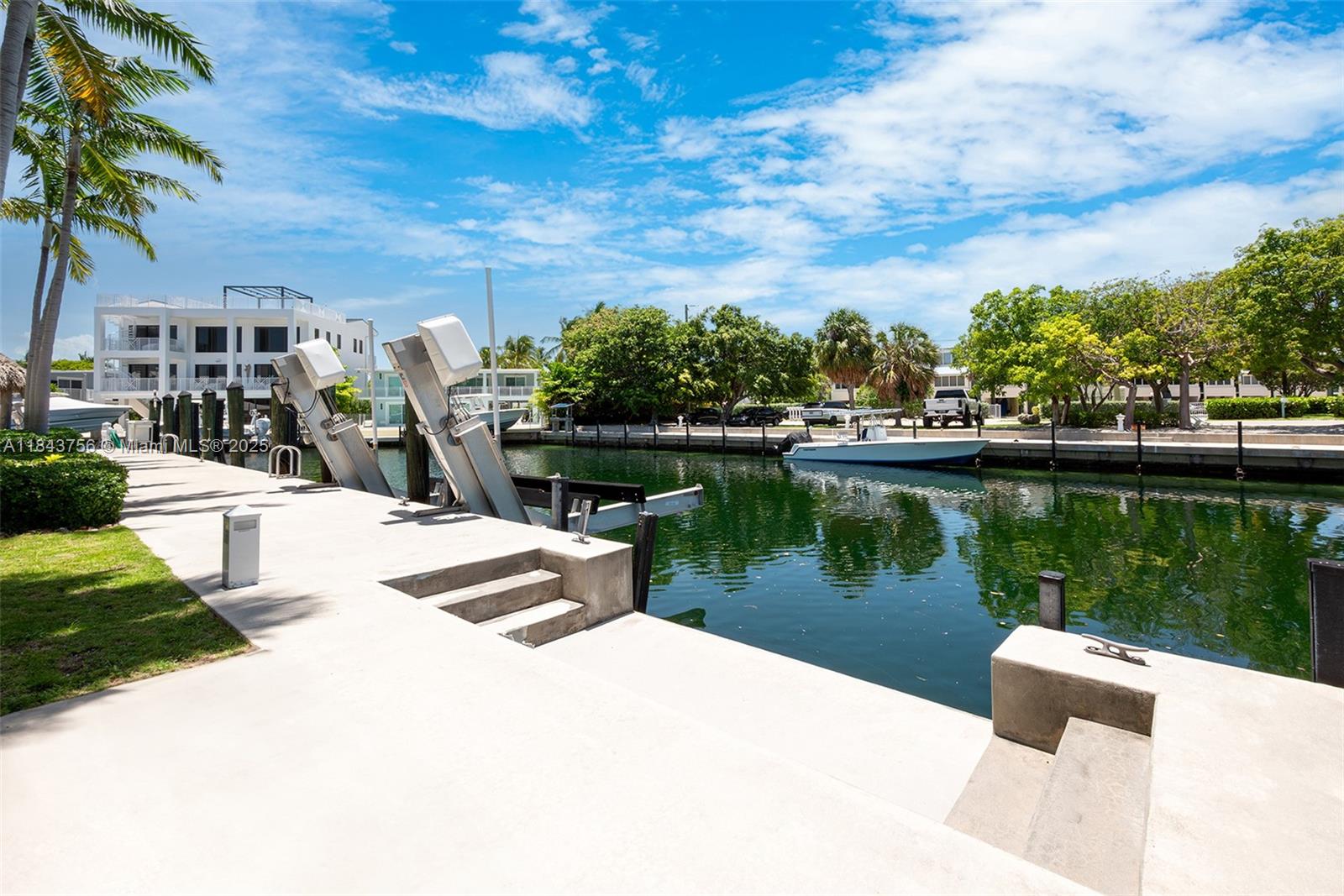 PORT ANTIGUA PLAT NO 2 - Residential