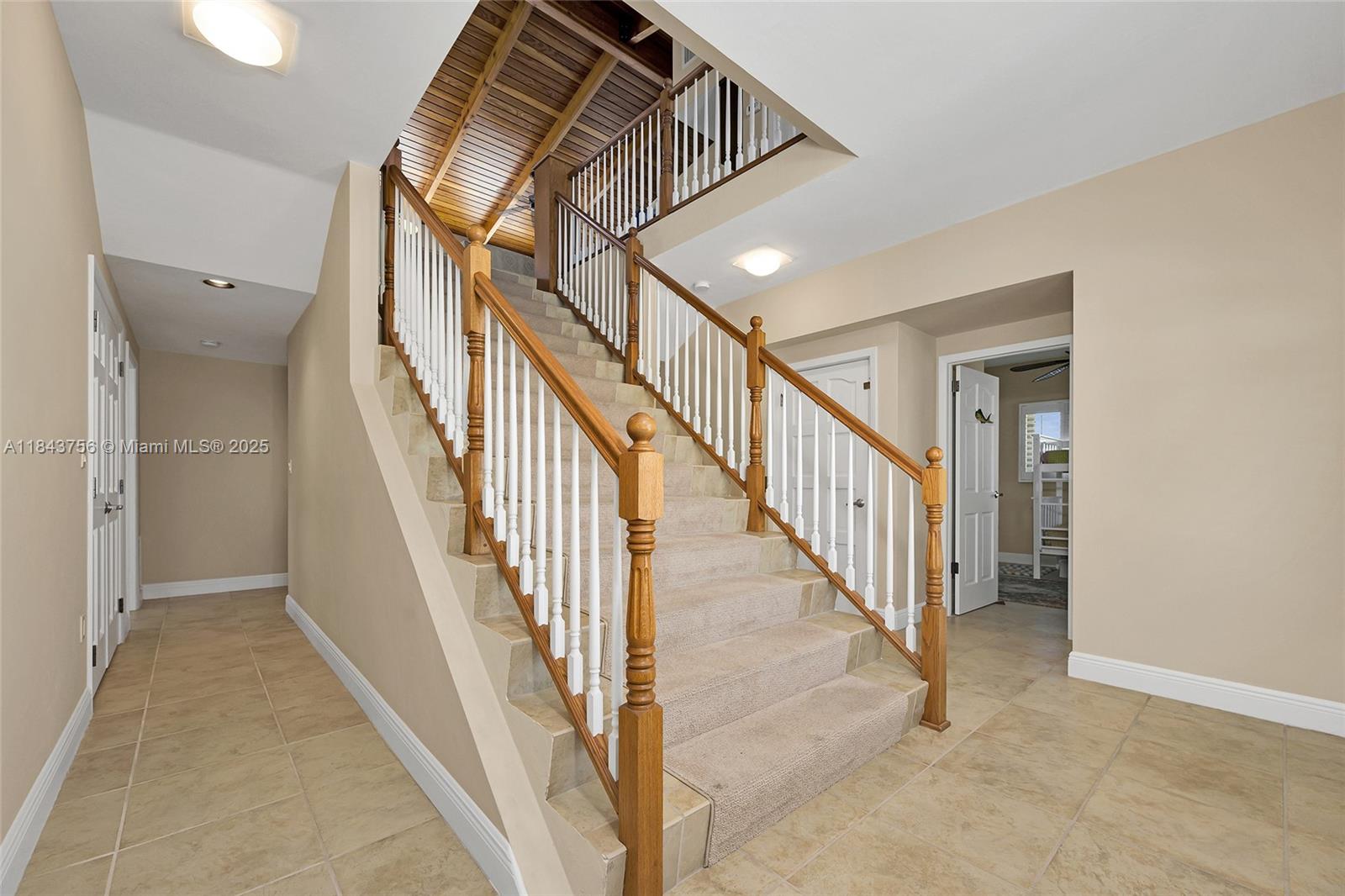 PORT ANTIGUA PLAT NO 2 - Residential