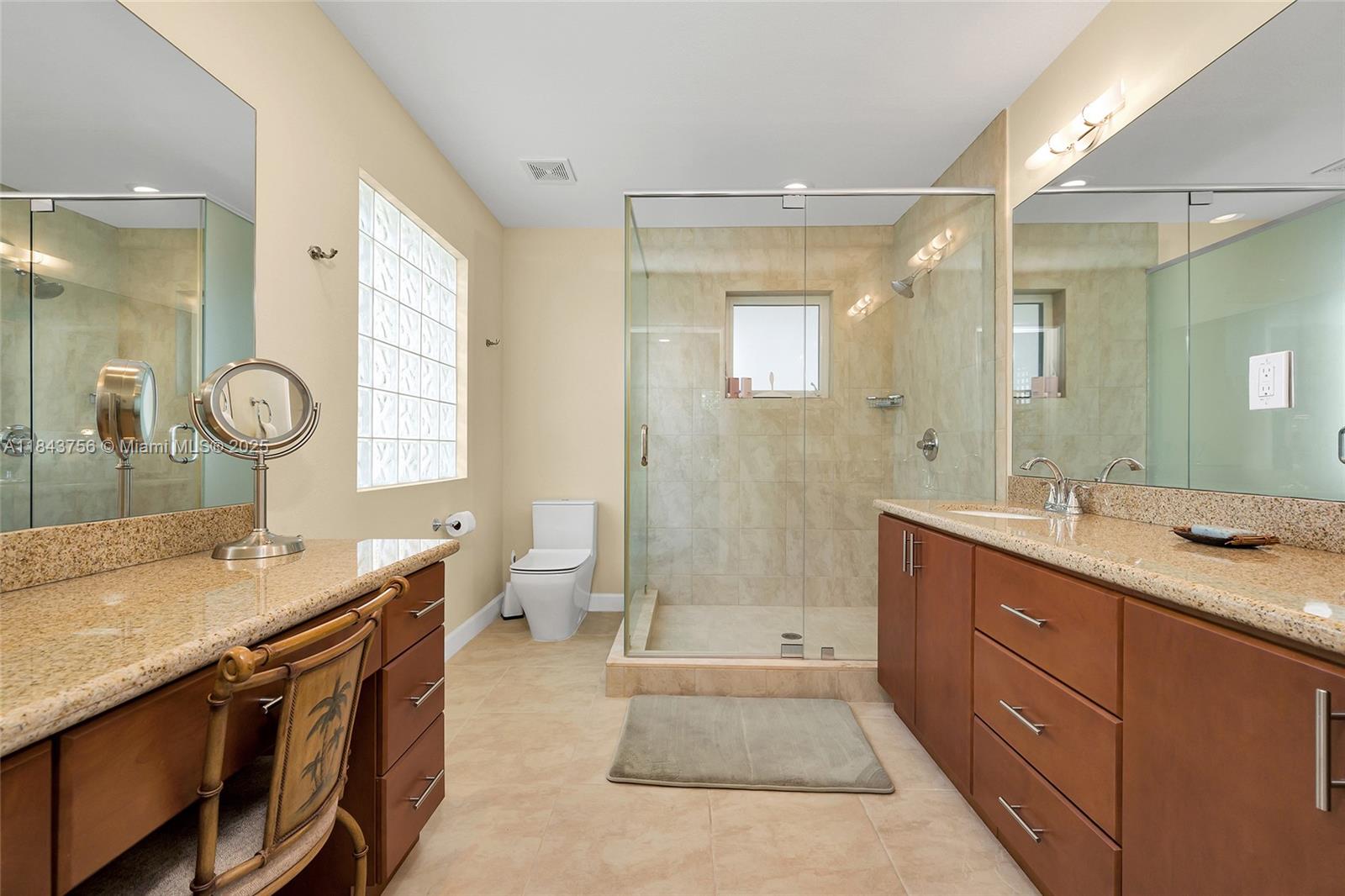 PORT ANTIGUA PLAT NO 2 - Residential