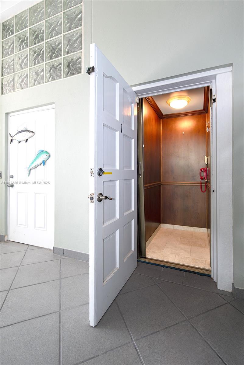 PORT ANTIGUA PLAT NO 2 - Residential