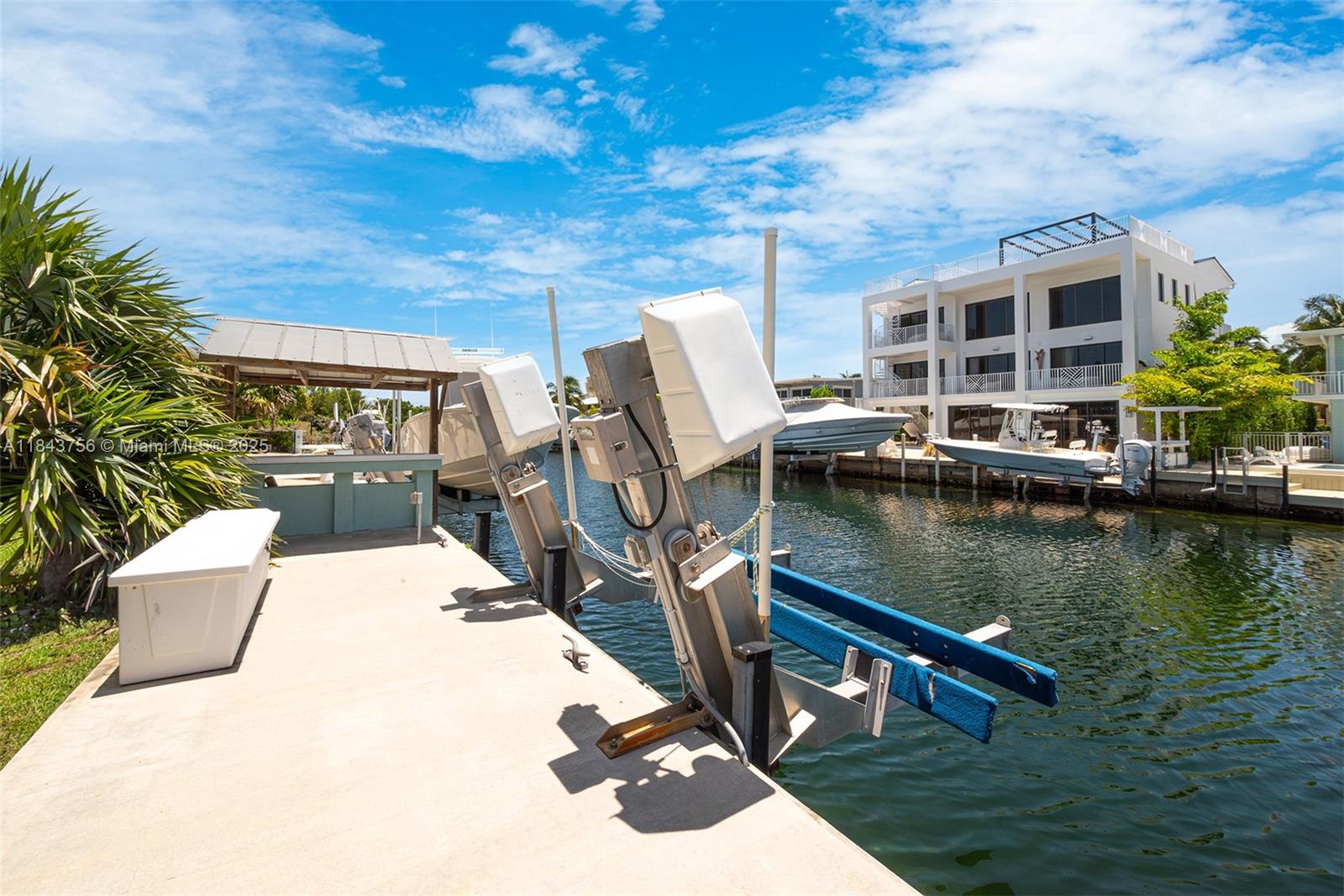 PORT ANTIGUA PLAT NO 2 - Residential