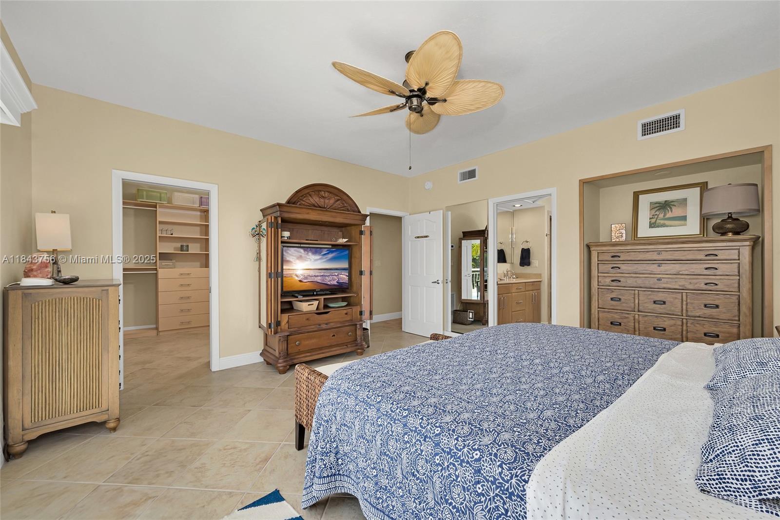 PORT ANTIGUA PLAT NO 2 - Residential