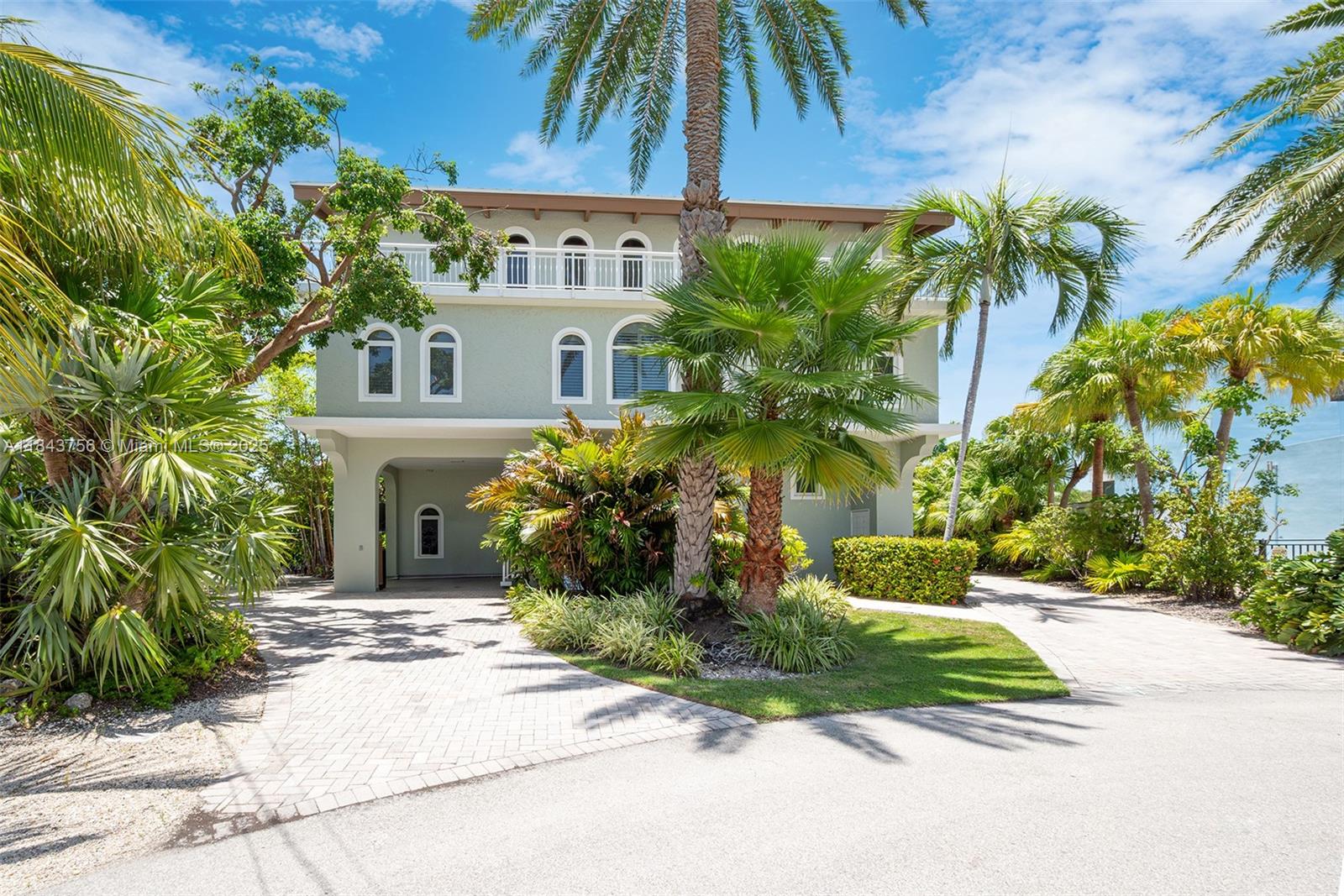 PORT ANTIGUA PLAT NO 2 - Residential