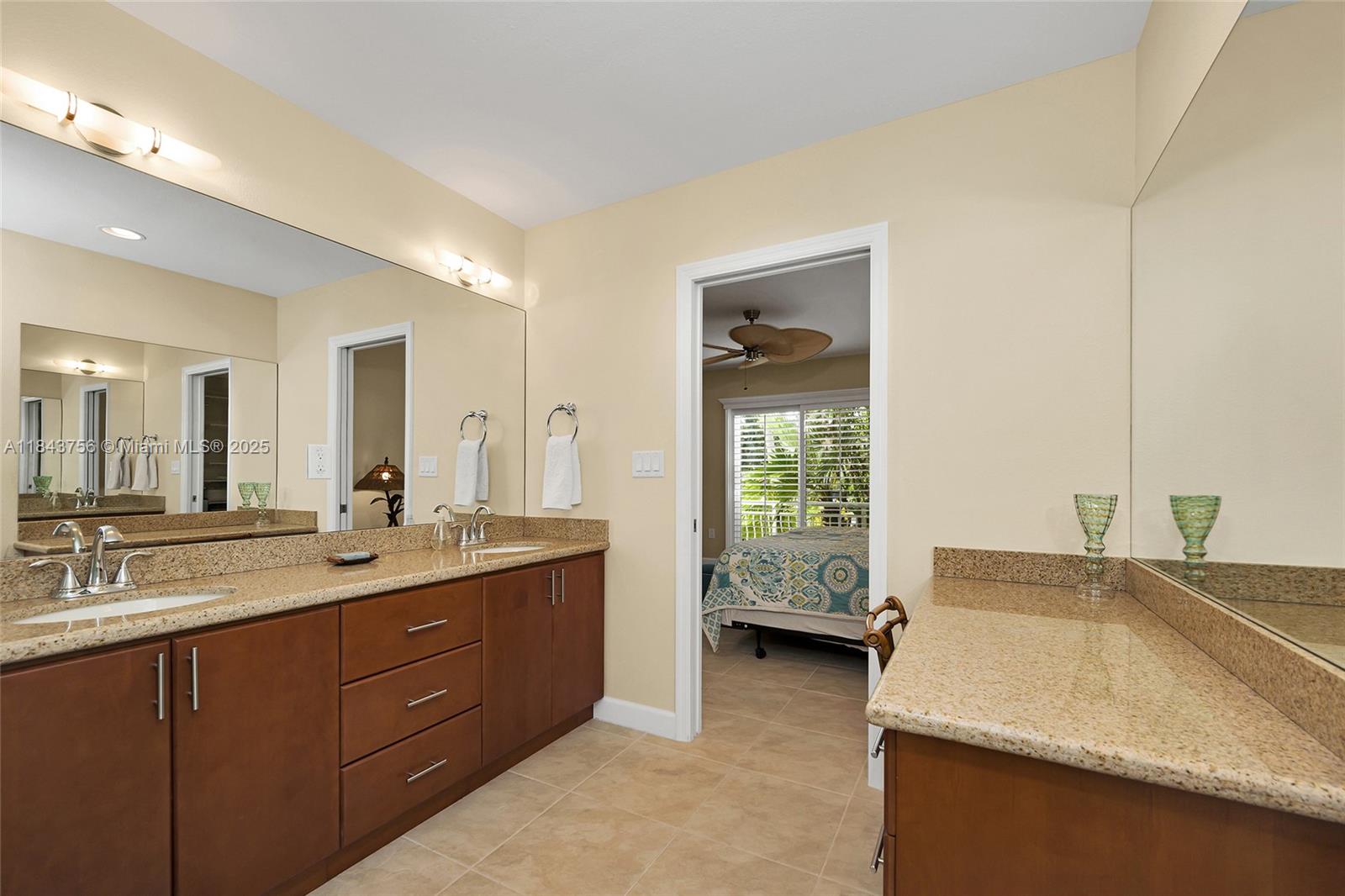 PORT ANTIGUA PLAT NO 2 - Residential