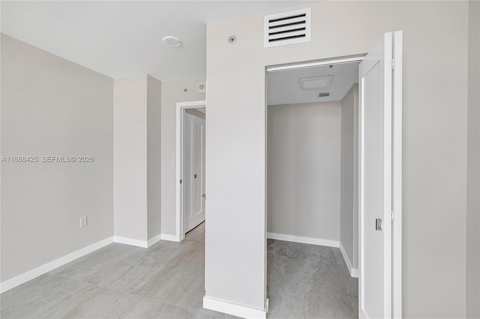 YACHT CLUB AT PORTOFINO C - Residential