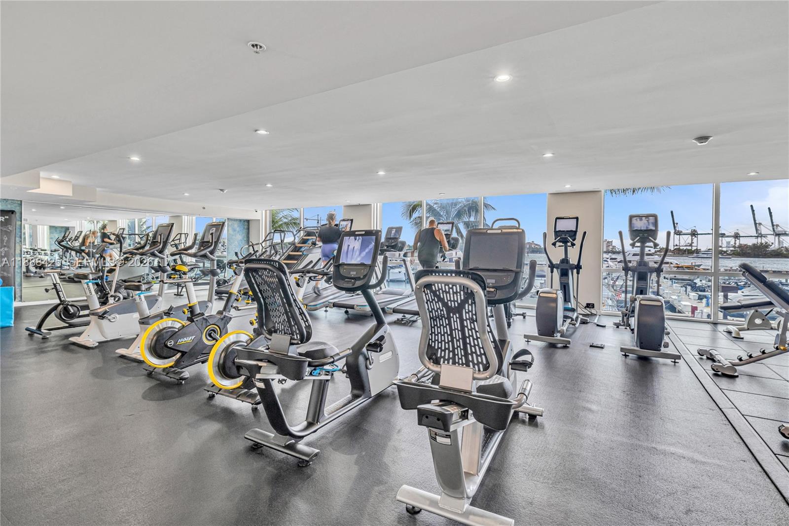 YACHT CLUB AT PORTOFINO C - Residential