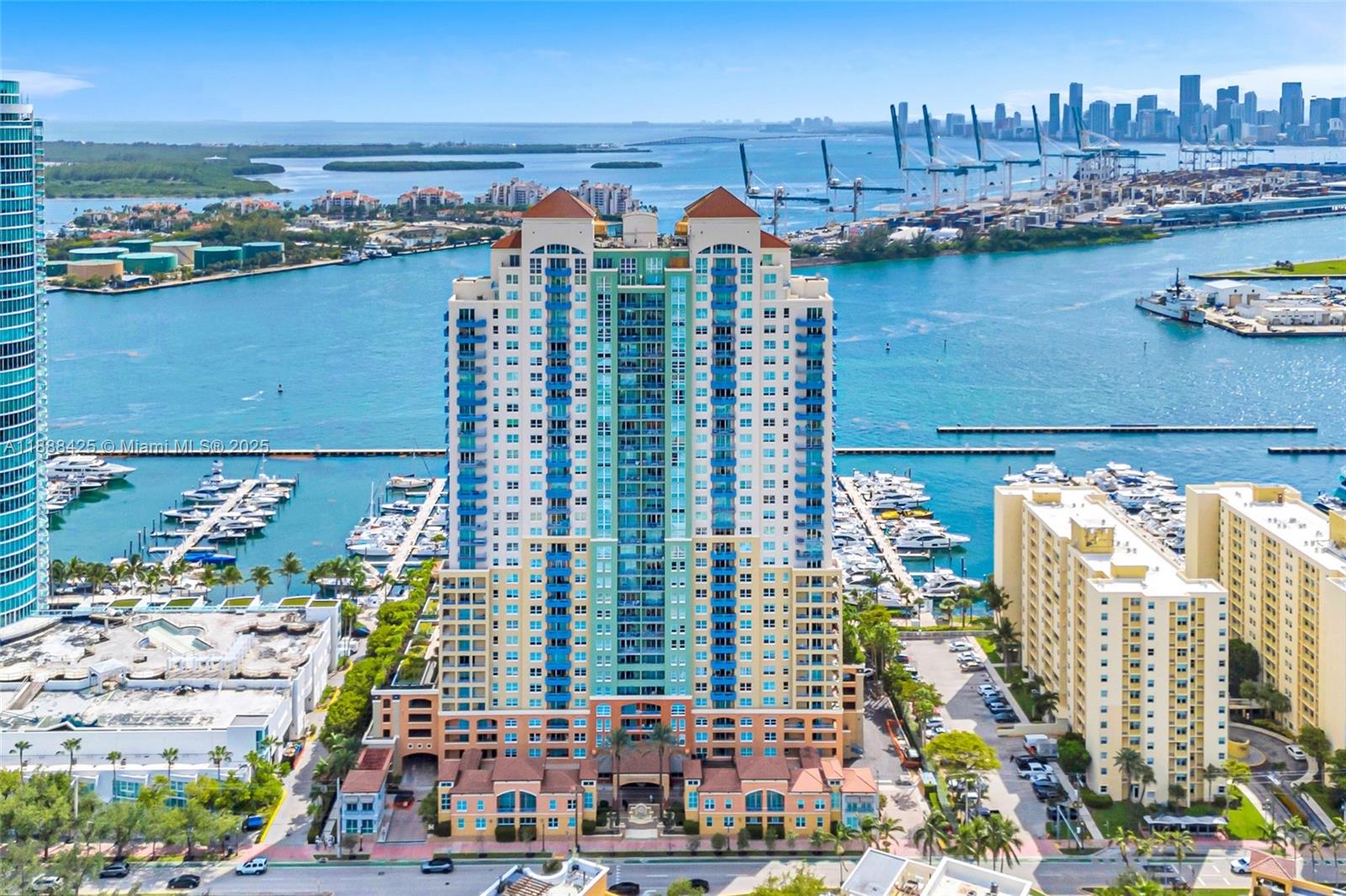 YACHT CLUB AT PORTOFINO C - Residential