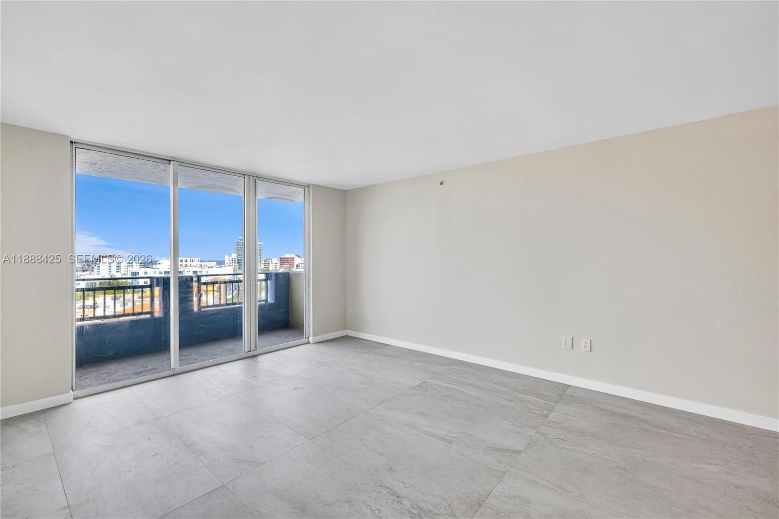 YACHT CLUB AT PORTOFINO C - Residential