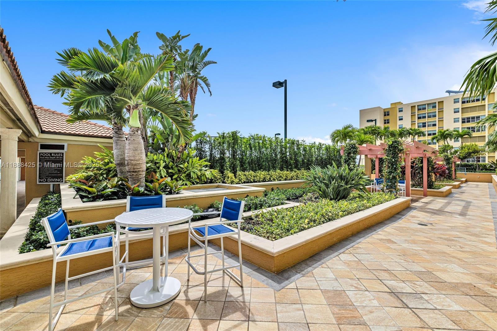 YACHT CLUB AT PORTOFINO C - Residential