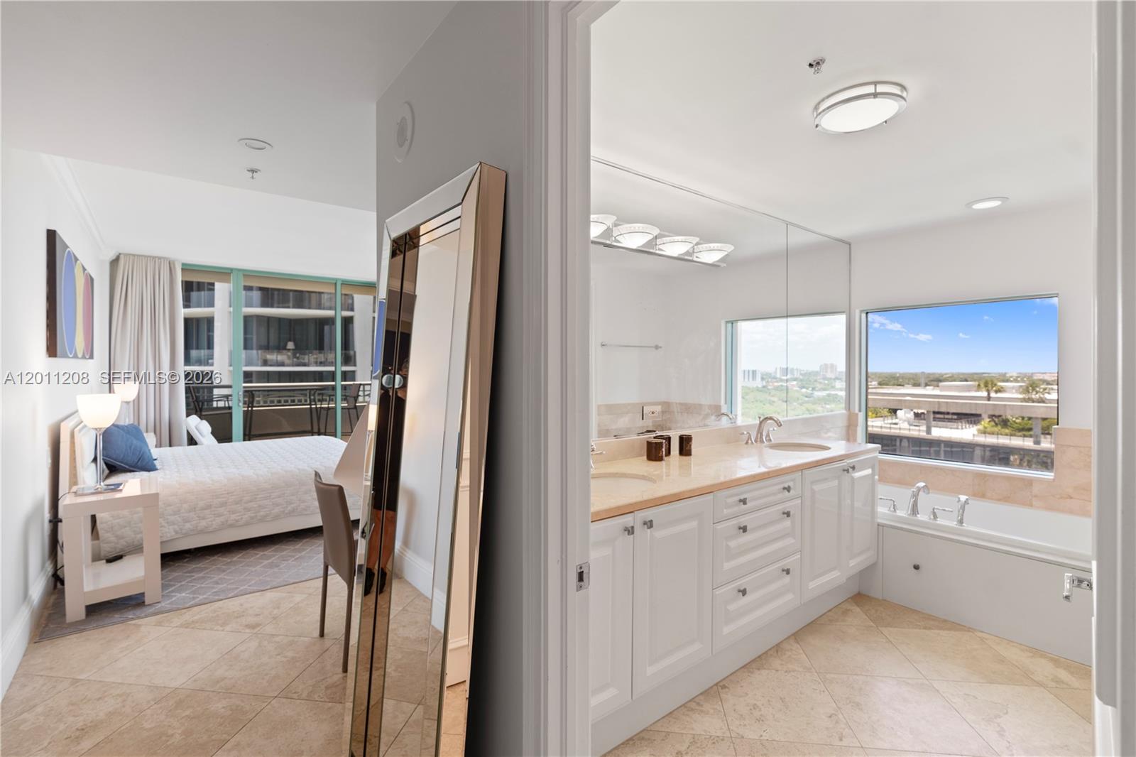 The Ritz Carlton - Residential
