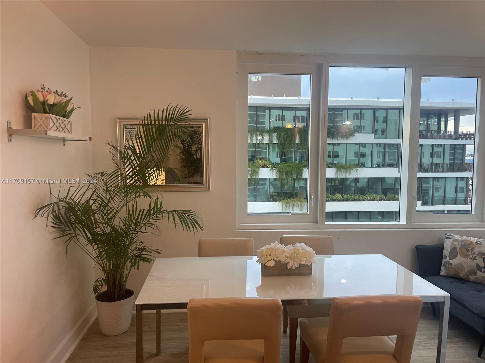 RONEY PALACE CONDO - Residential Lease