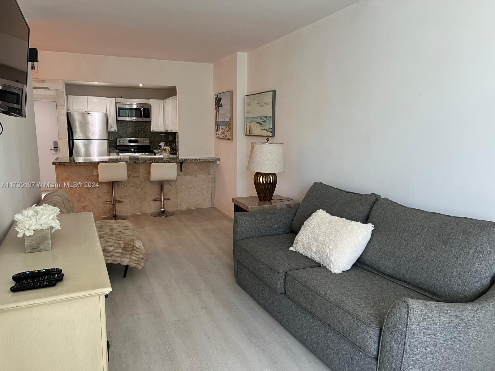 RONEY PALACE CONDO - Residential Lease