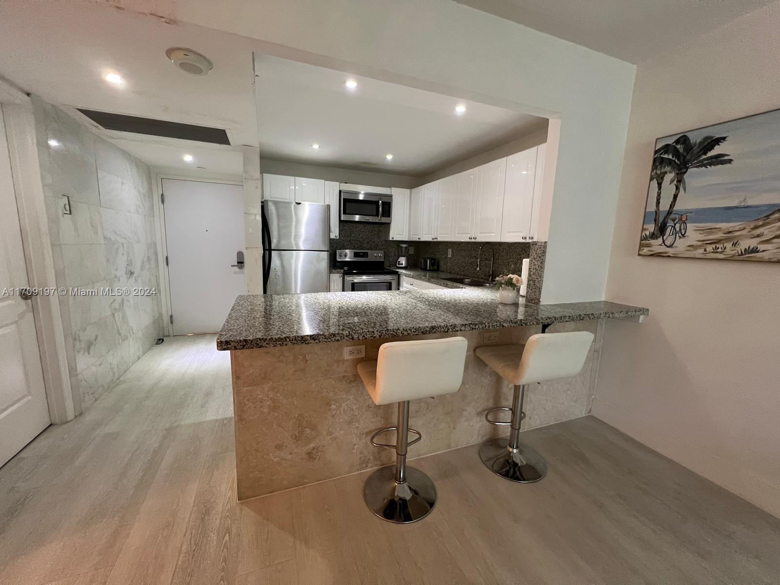 RONEY PALACE CONDO - Residential Lease