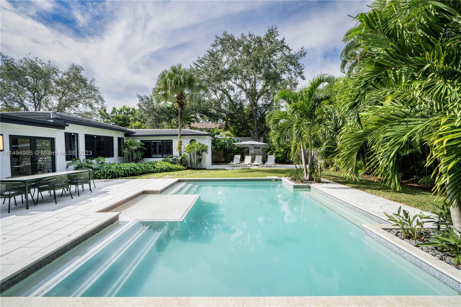 MIAMI SHORES SEC 3 - Residential