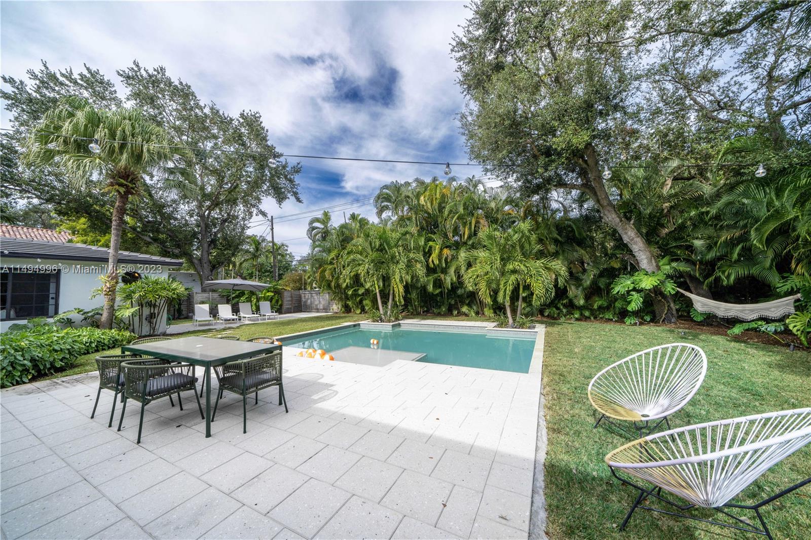 MIAMI SHORES SEC 3 - Residential