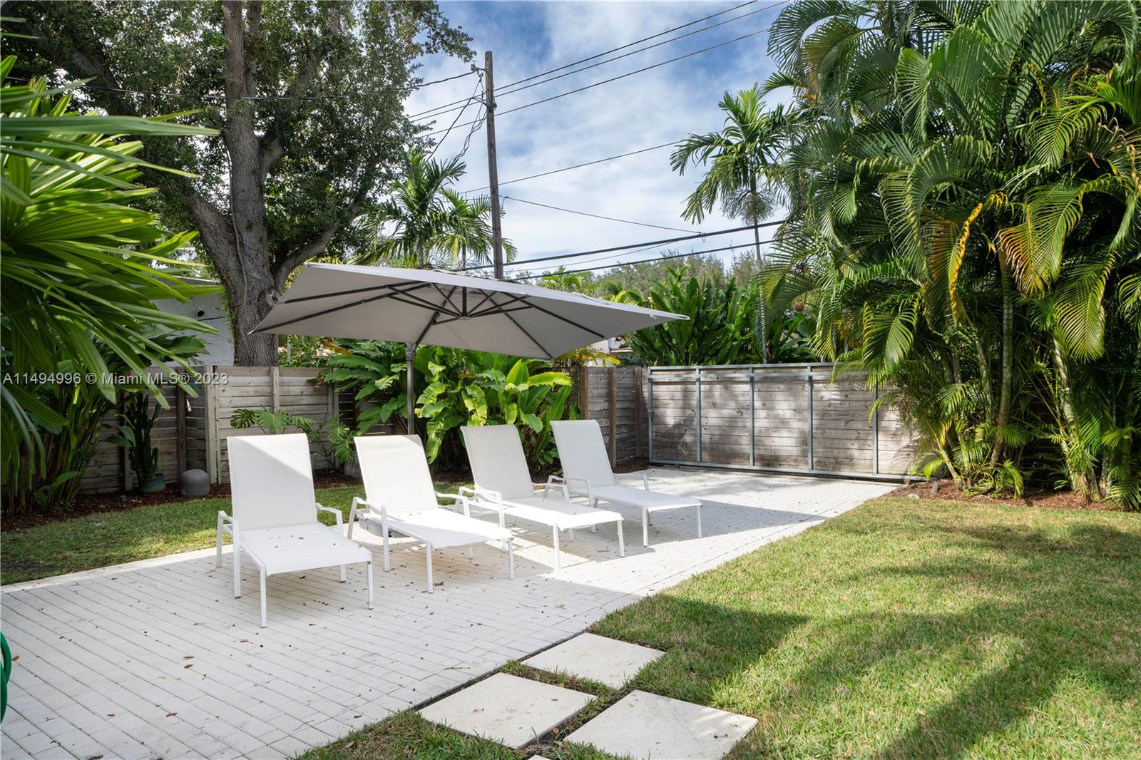 MIAMI SHORES SEC 3 - Residential