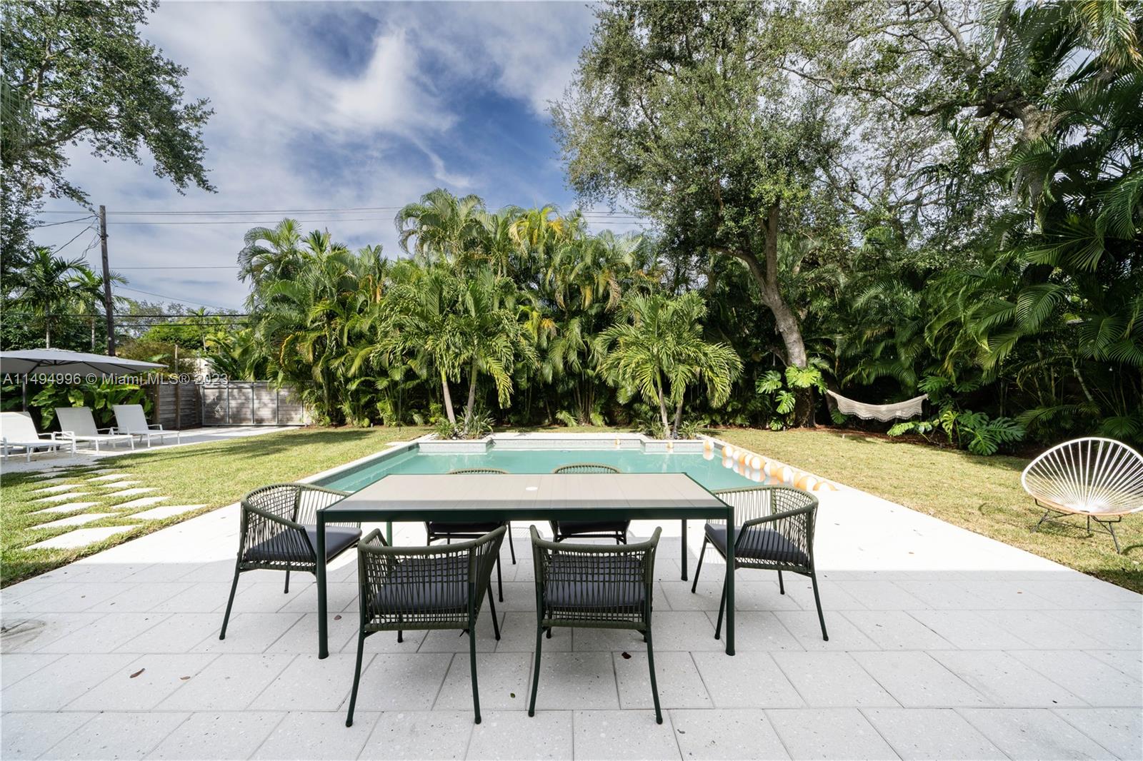 MIAMI SHORES SEC 3 - Residential