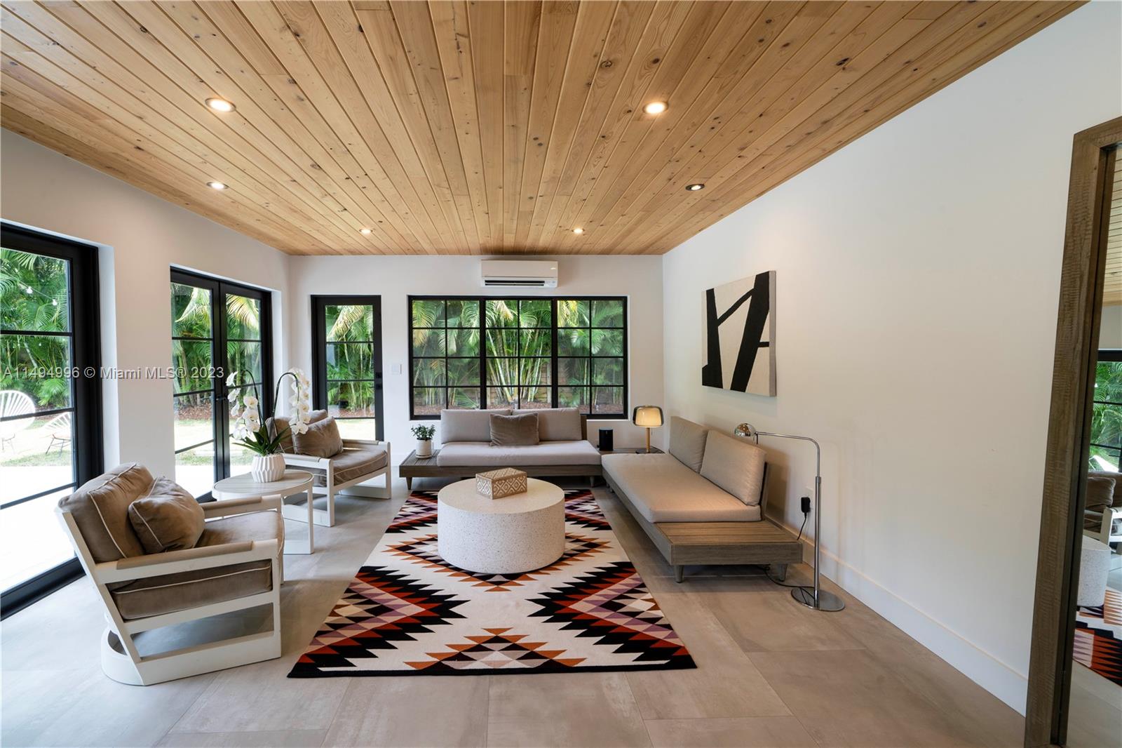 MIAMI SHORES SEC 3 - Residential