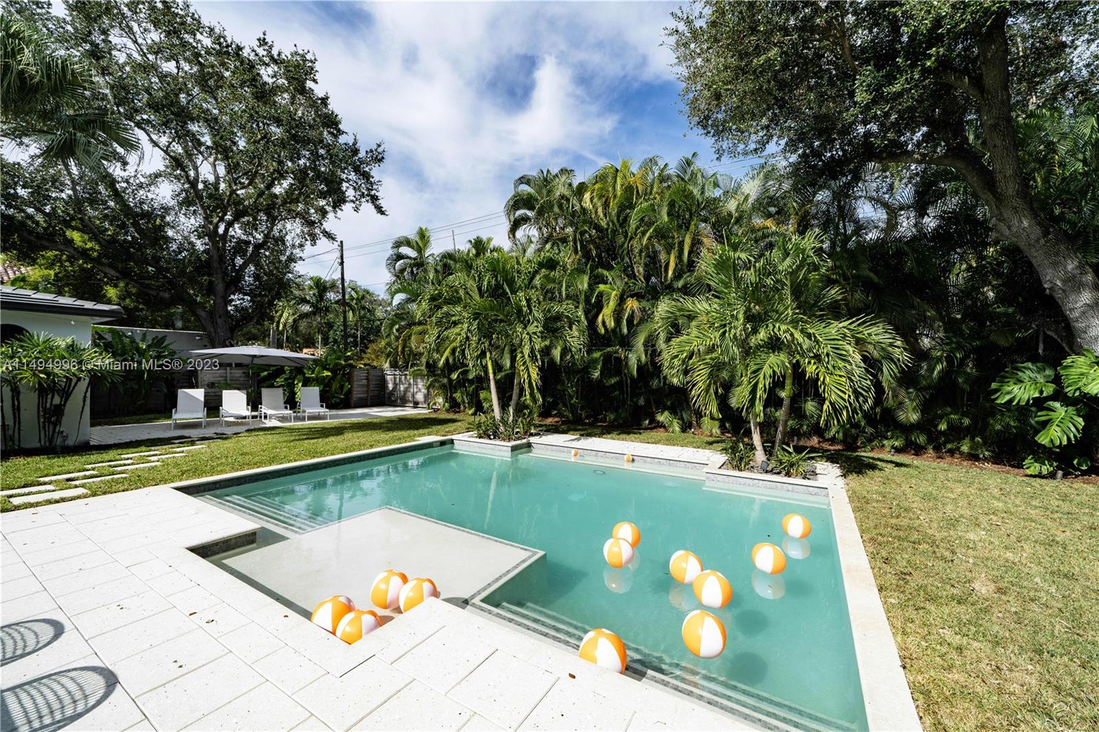 MIAMI SHORES SEC 3 - Residential