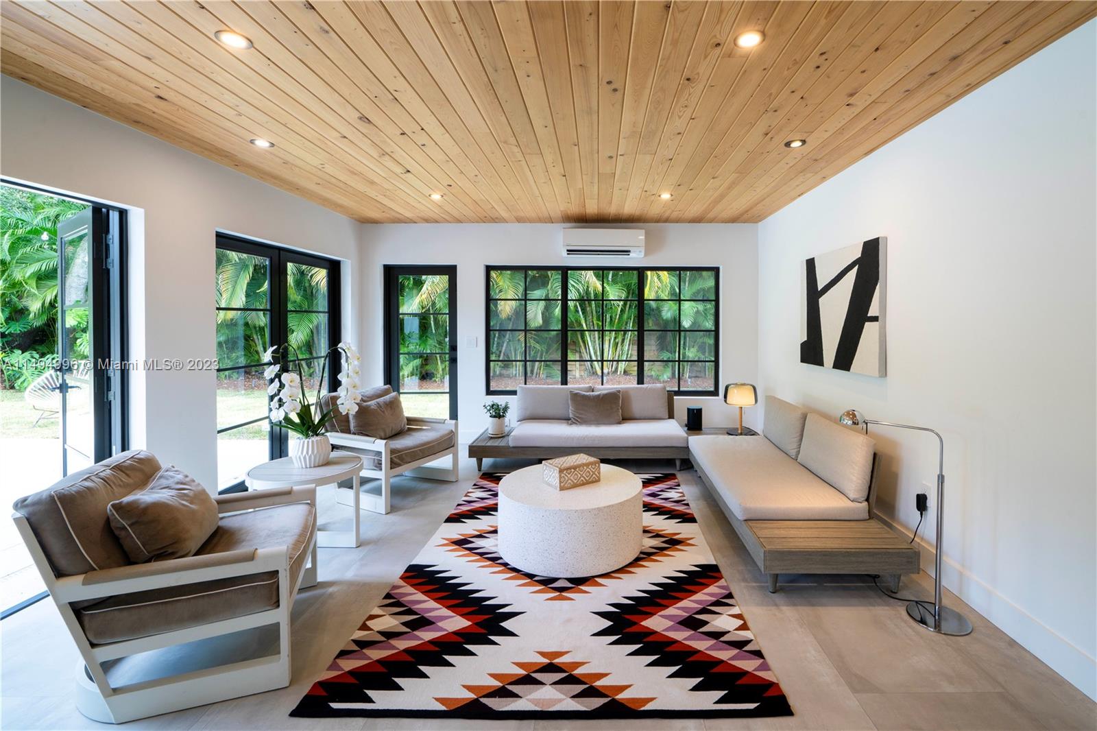 MIAMI SHORES SEC 3 - Residential