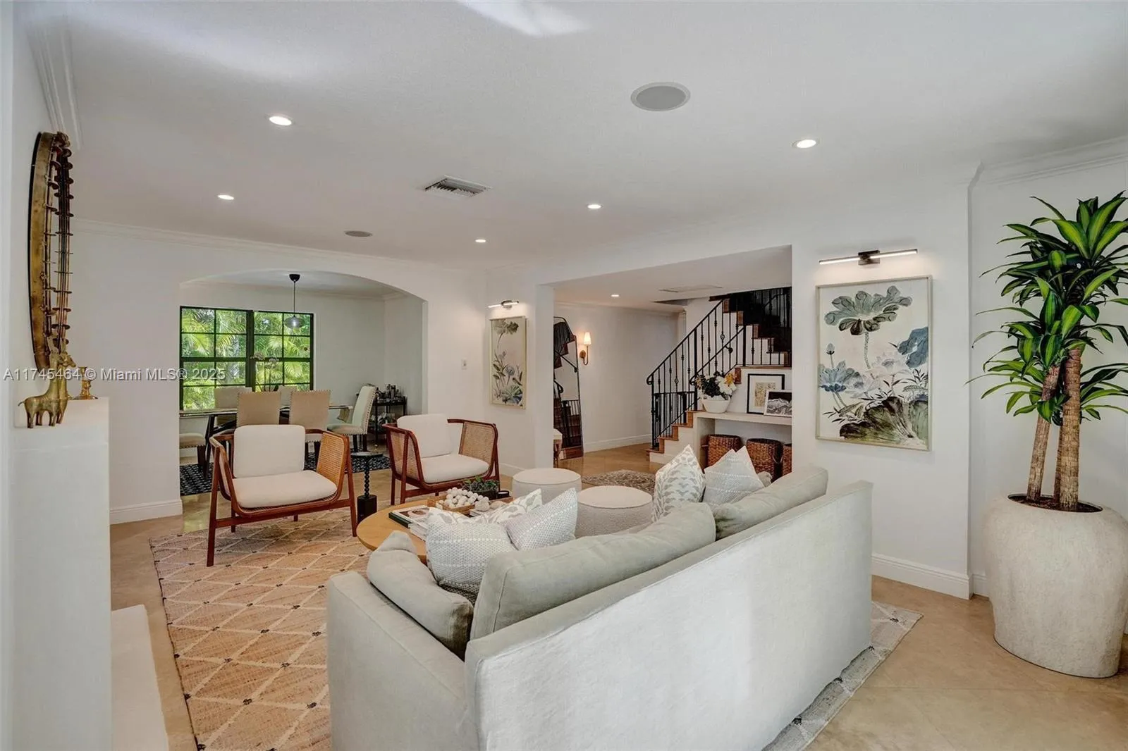 Coral Gables, Florida 33146, United States, 4 Bedrooms Bedrooms, ,3 BathroomsBathrooms,Residential,Pending,1355