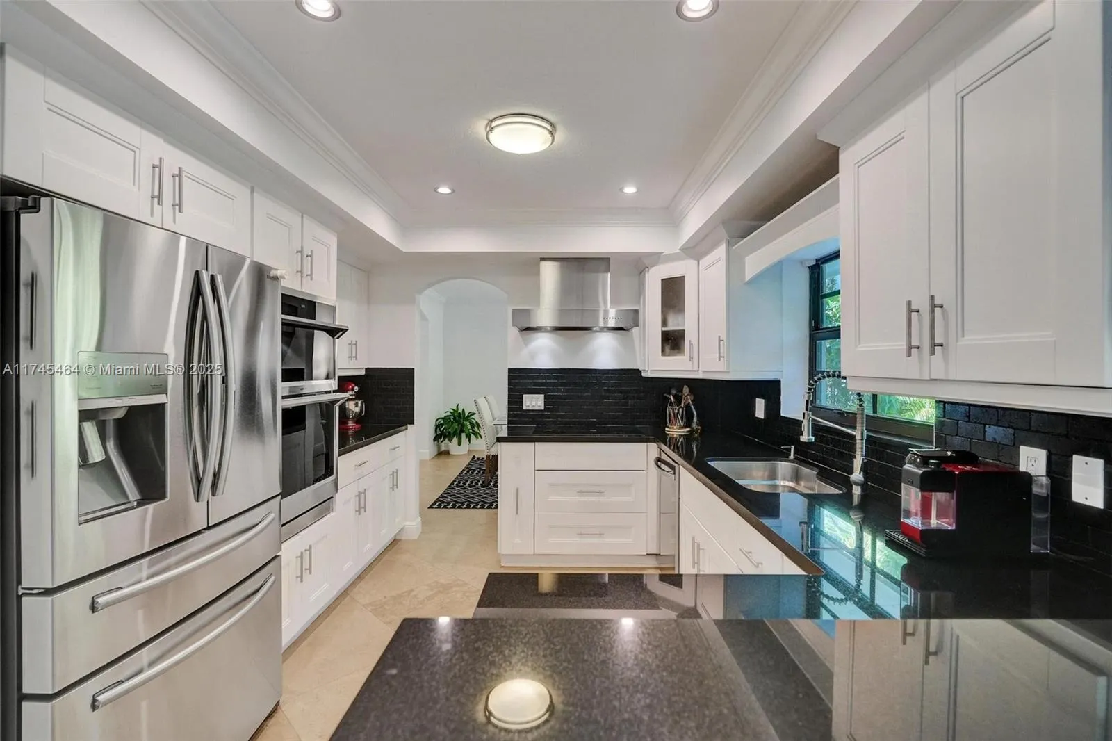 Coral Gables, Florida 33146, United States, 4 Bedrooms Bedrooms, ,3 BathroomsBathrooms,Residential,Pending,1355