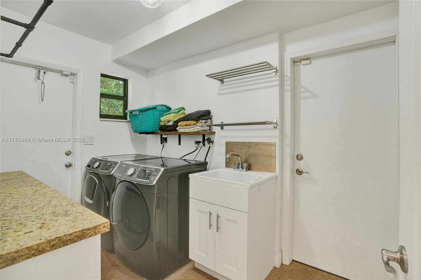 C GABLES RIVIERA SEC 12 - Residential