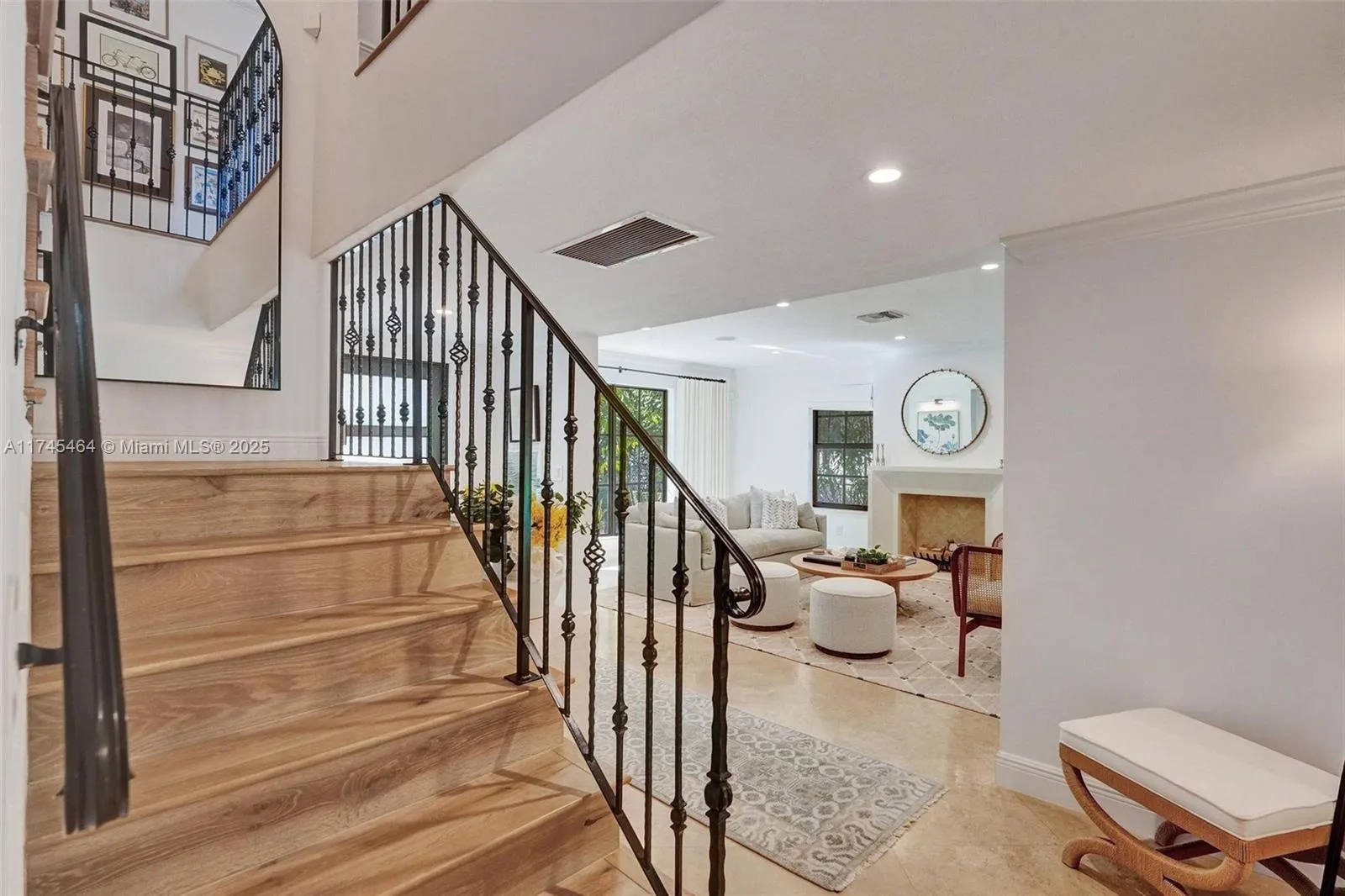 Coral Gables, Florida 33146, United States, 4 Bedrooms Bedrooms, ,3 BathroomsBathrooms,Residential,Pending,1355