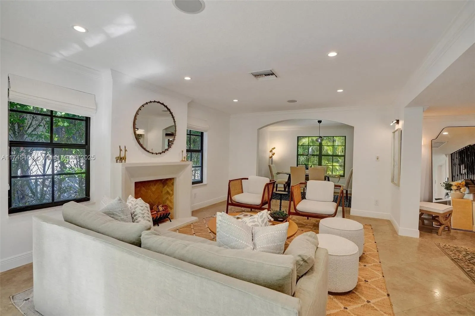 Coral Gables, Florida 33146, United States, 4 Bedrooms Bedrooms, ,3 BathroomsBathrooms,Residential,Pending,1355