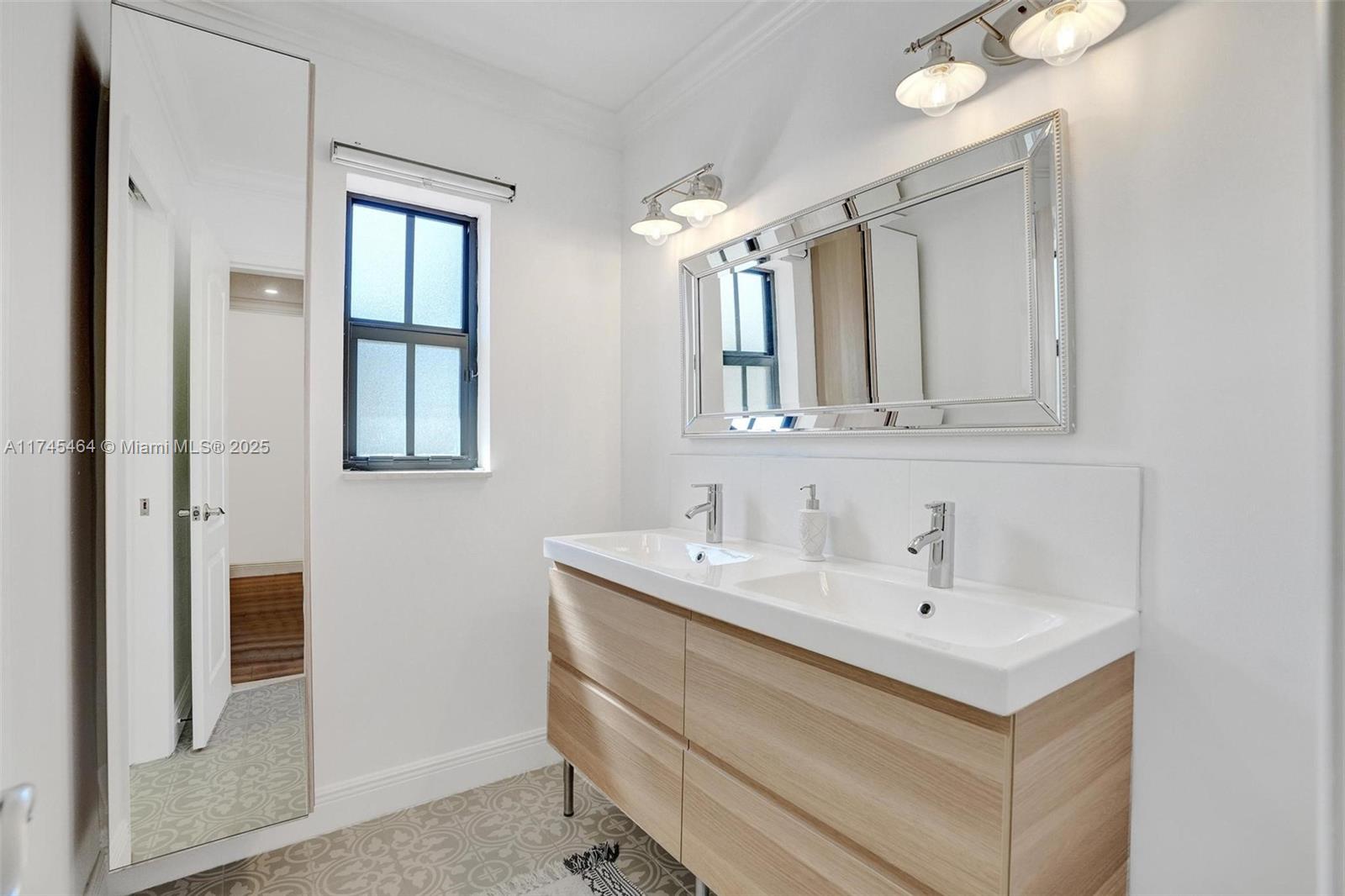 C GABLES RIVIERA SEC 12 - Residential