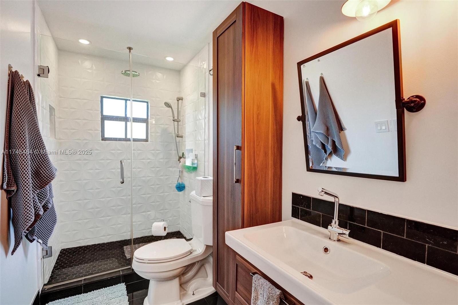 C GABLES RIVIERA SEC 12 - Residential