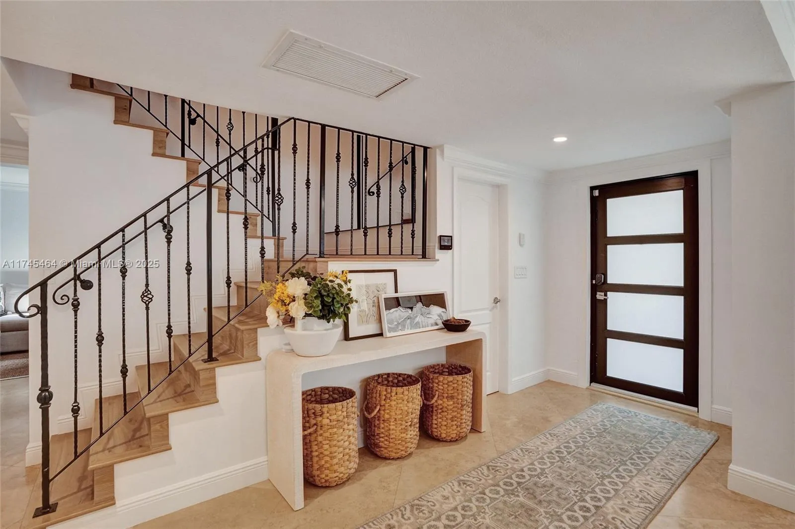 Coral Gables, Florida 33146, United States, 4 Bedrooms Bedrooms, ,3 BathroomsBathrooms,Residential,Pending,1355